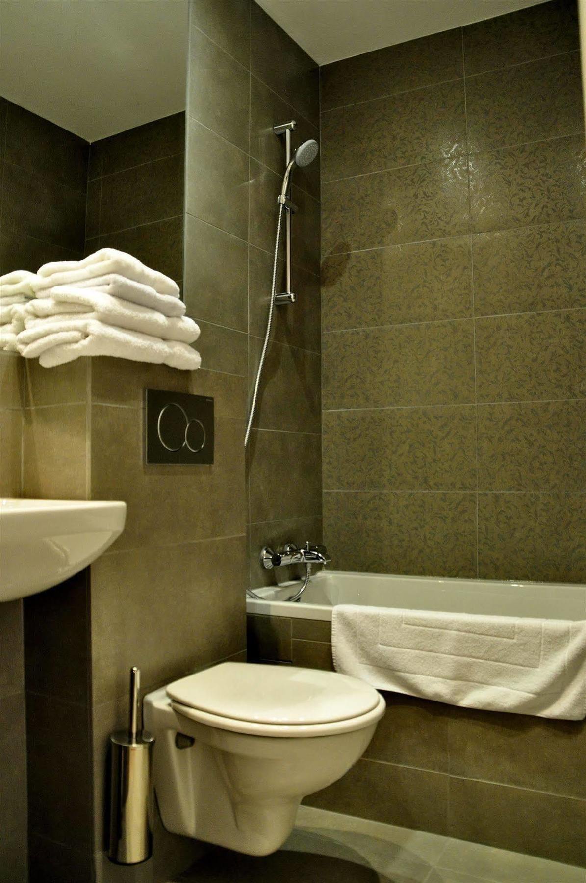Hotel Floridor Etoile Aulnay-sous-Bois Bagian luar foto